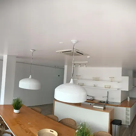 Sunrise House 26 Понта-Делгада